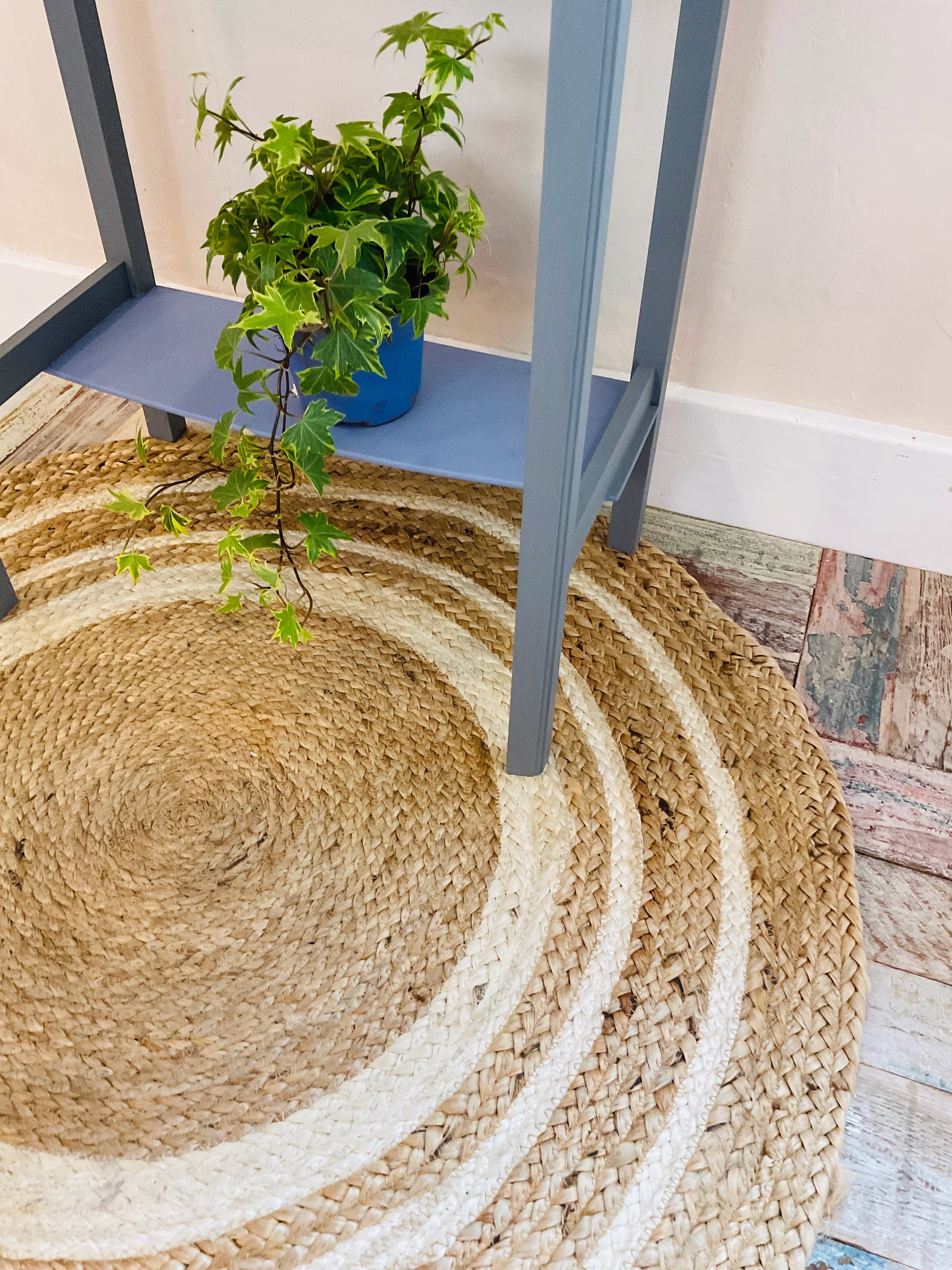 Khidakee Braided Round Rug Jute With White Border Small Medium Large Extra