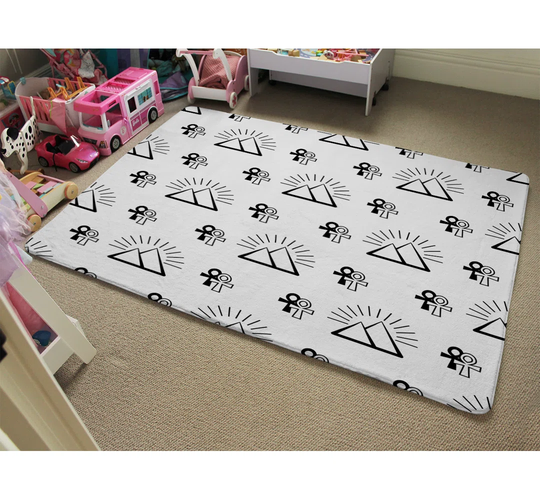 Ozuna Egyptian Pyramid and Ankh Designer Shaggy Black/White Rug