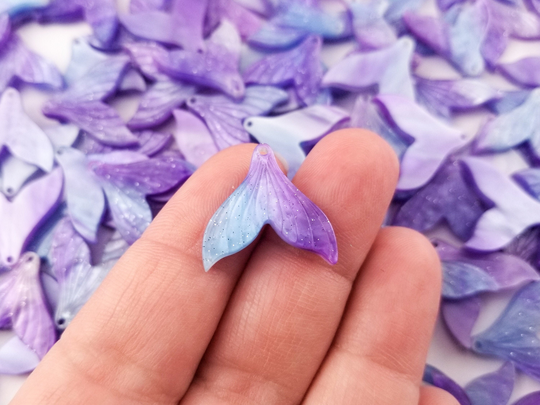 10 Glittery Deep Purple Mermaid Fin Cabochons, Resin Ocean Cabochon, Shaker Mold Embellishment Bits, Nail Art Decoration, Siren Charms Beads