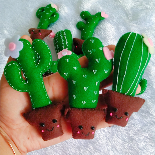 Happy Family Set Of 10 Cacti, Set Felt Fridge Magnet Cacti, Cactus Plant Decoration Magnet, Miniatur Cacti Ornament