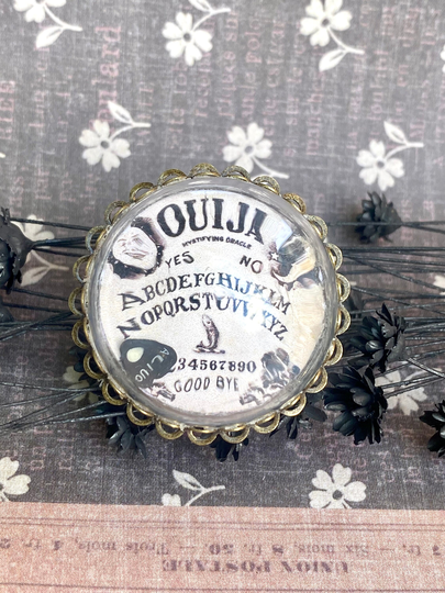 Tiny Terrarium Ouija Board Shaker Ring