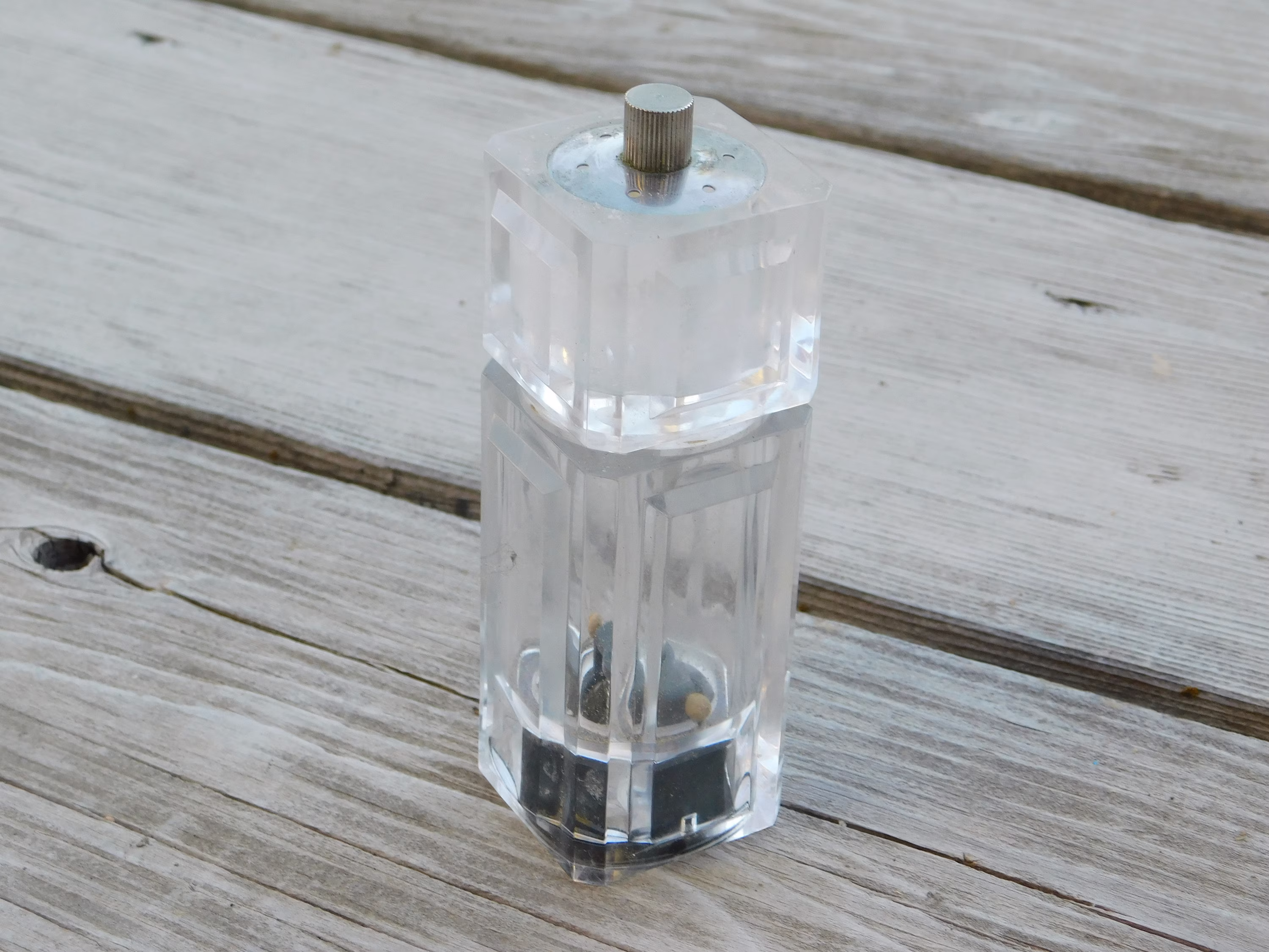 Vtg Pepper Shaker Mill, Shaker, Glass Paper Vintage Table Decor, Gift, Prop, Daysgonebytreasures Dc