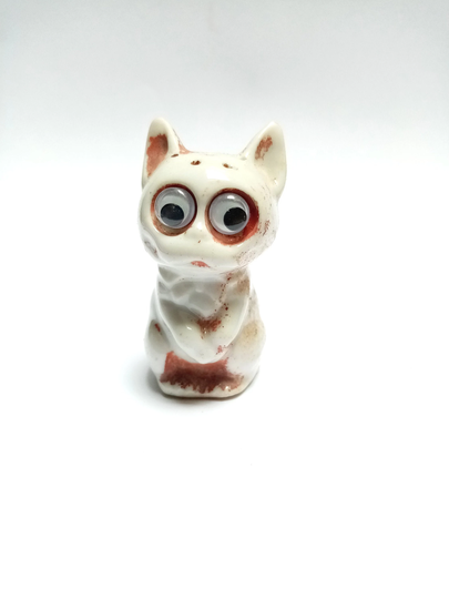 Funny Cat Pepper Or Salt Shaker, Novelty Hertwig, Porcelain, German Porcelain Salt Antique Porcelain, Goggly Eyes 2.1