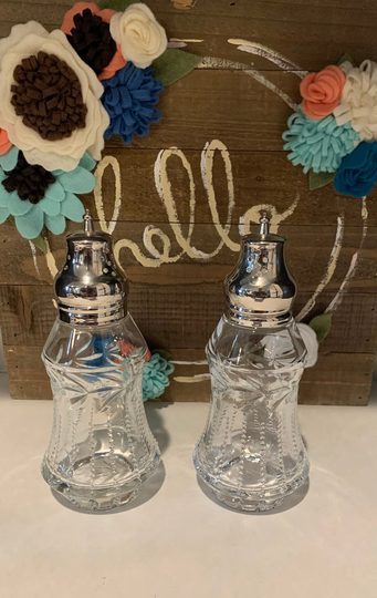 Lady Primrose Tryst Diamond Dusting Silk Shaker | Set