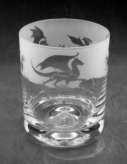 30Cl Glass Whisky Tumbler With Dragon Frieze Design