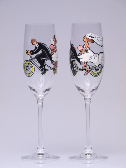 Hand Painted Decoration Wedding Toasting Flutes Set Of 2 Personalized Champagne Glasses Groom & Bride On Bicycle