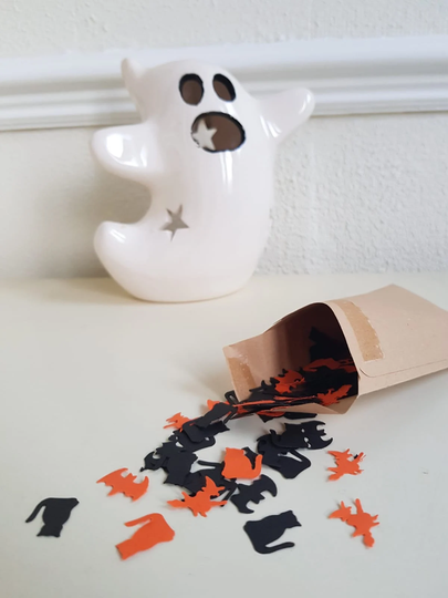 Biodegradable Confetti, Halloween Celebration, Witches, Cats & Bats, Table Or Card Confetti