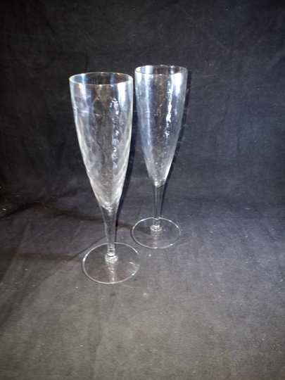 Optically Ribbed Champagne Flutes