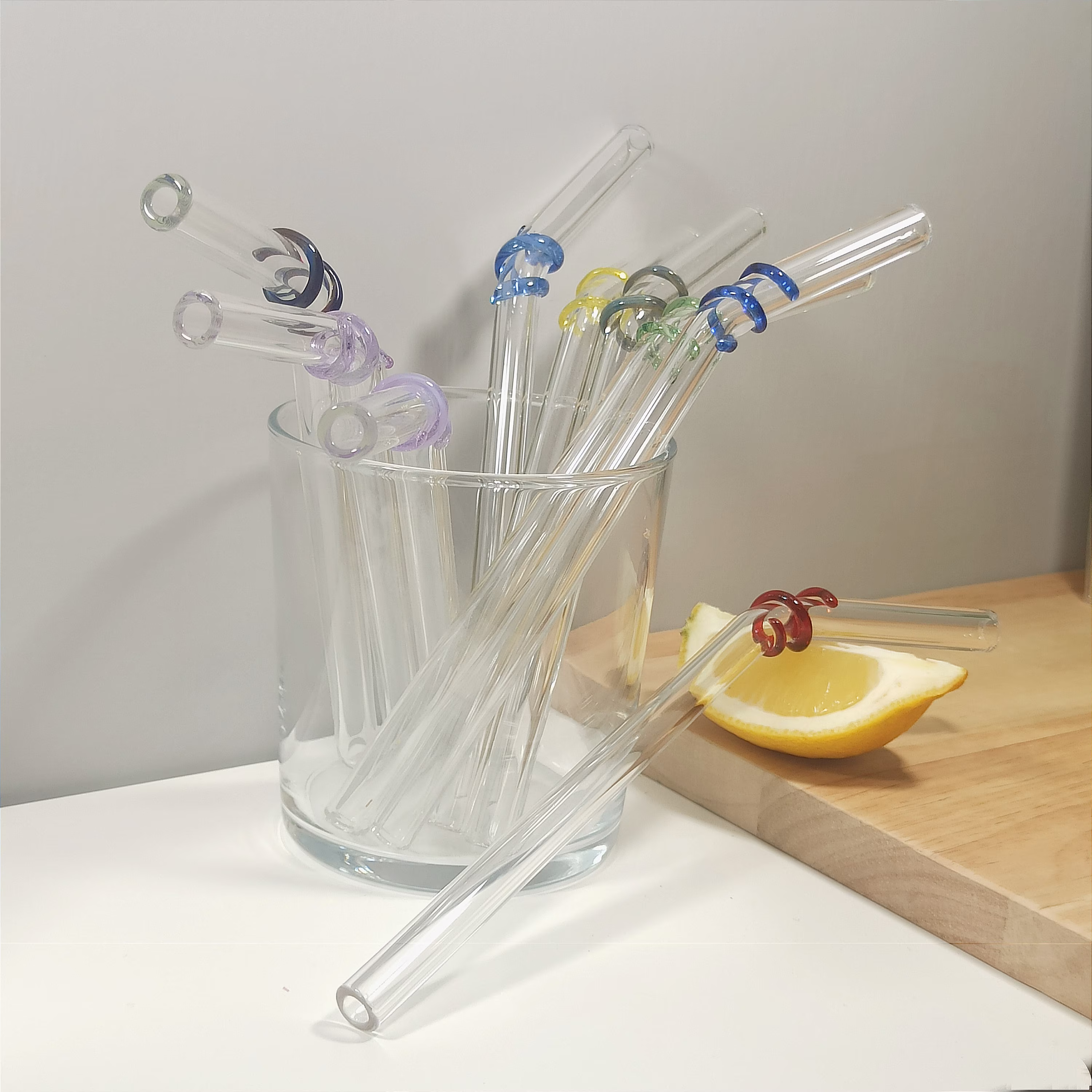 Glass Drinking Straws, Dishwasher Safe Re-Useable Bent Drinks Straw With Decorative Coil