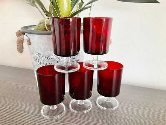 5 X Luminarc Cavalier Wine Glasses, Ruby Red French Classy Barware