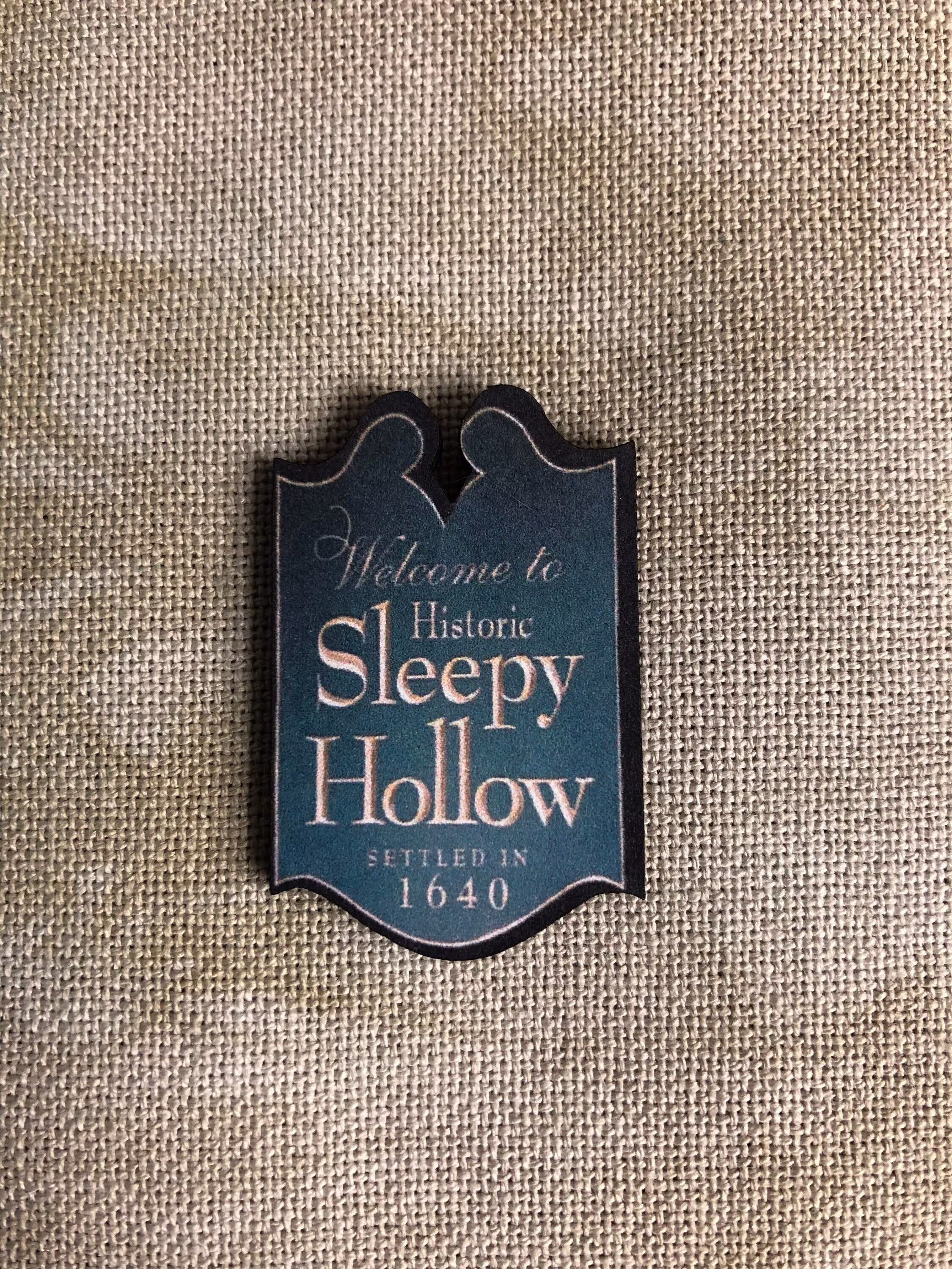 Sleepy Hollow | Wooden Needle Minder Cover