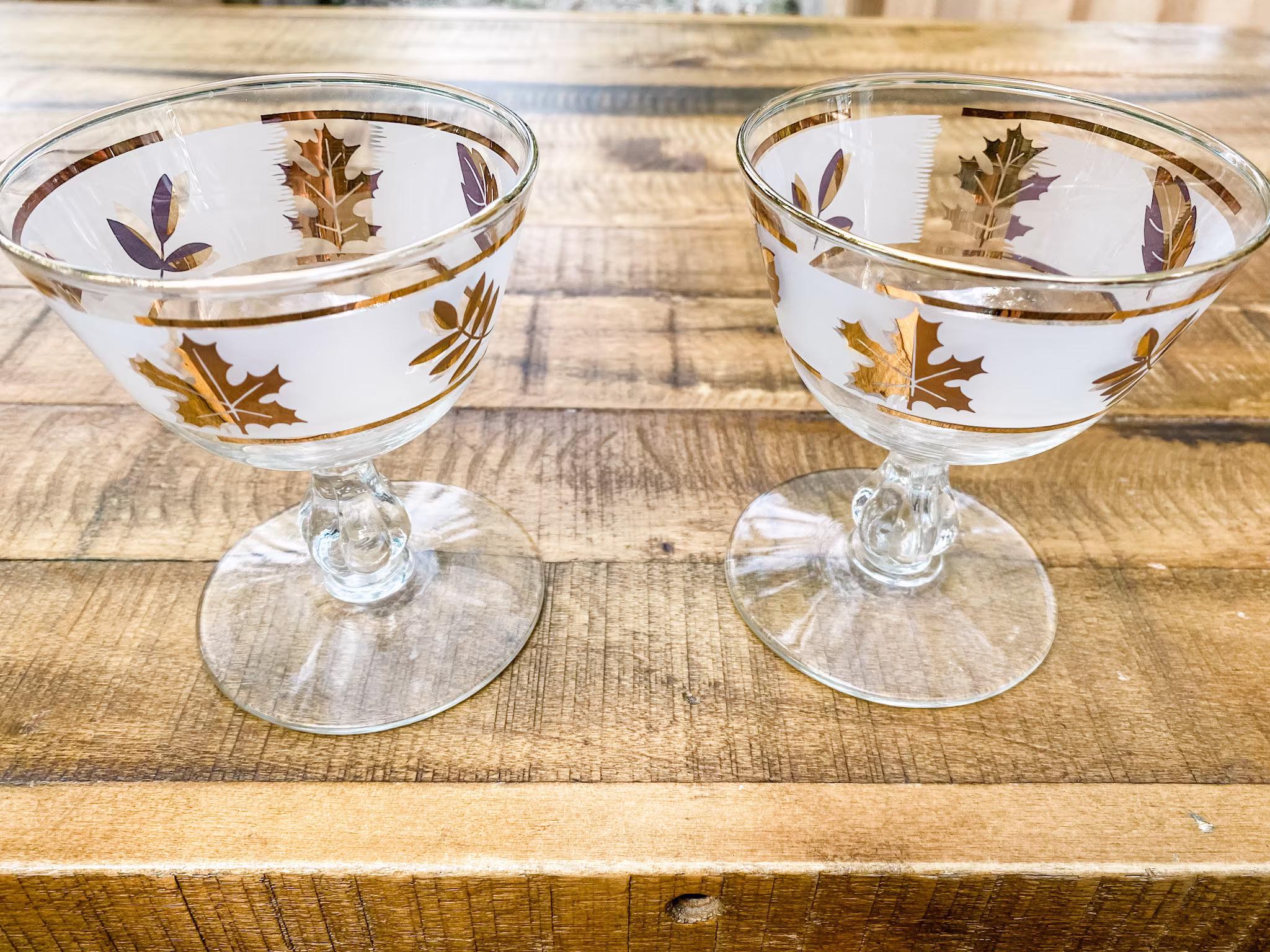 Vintage Frosted Libbey Cocktail Coupes With Gold Leaves Set Of 2 1960S Leaf