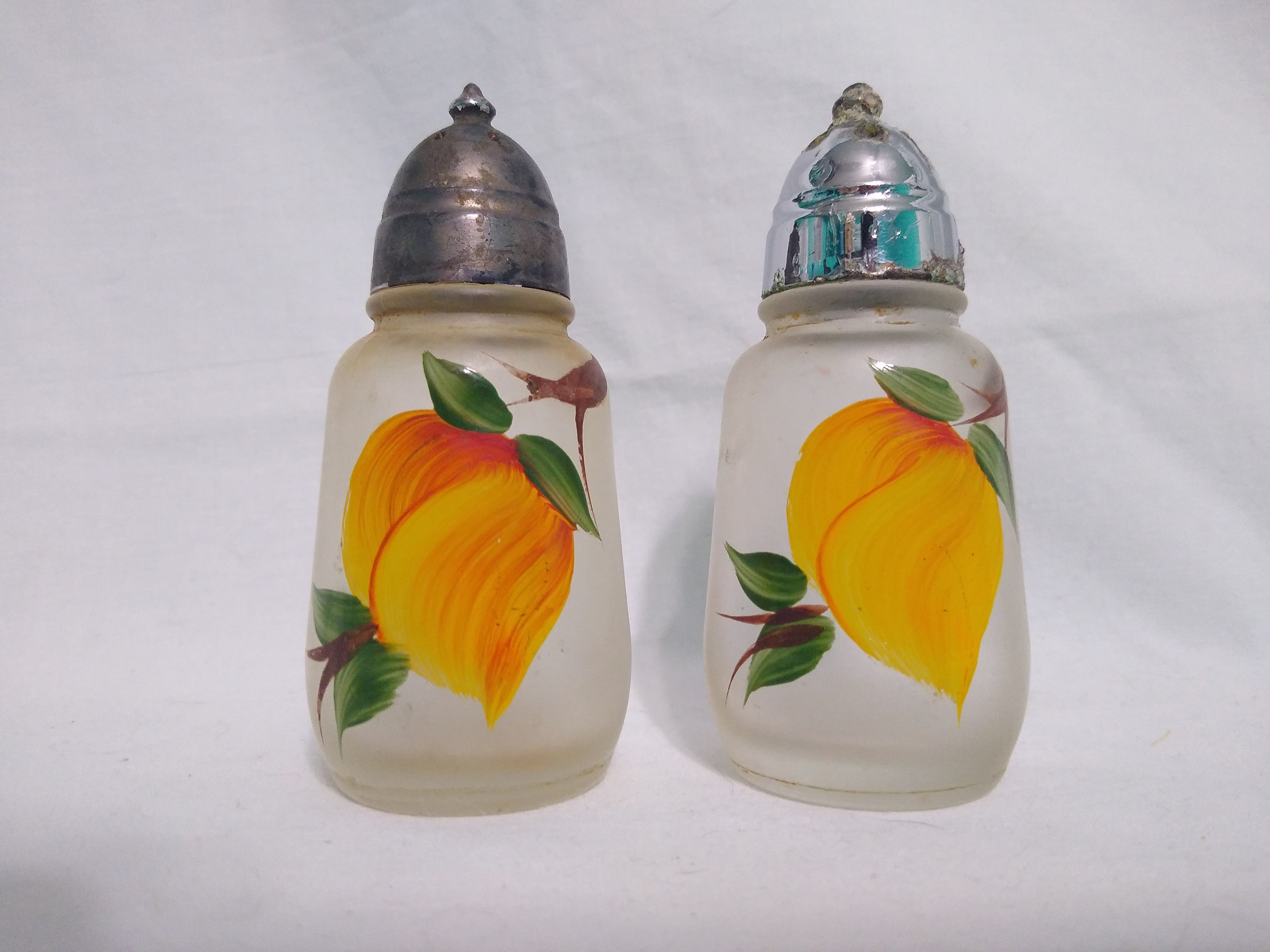 Hazel Atlas Peaches Glass Salt & Pepper Shakers