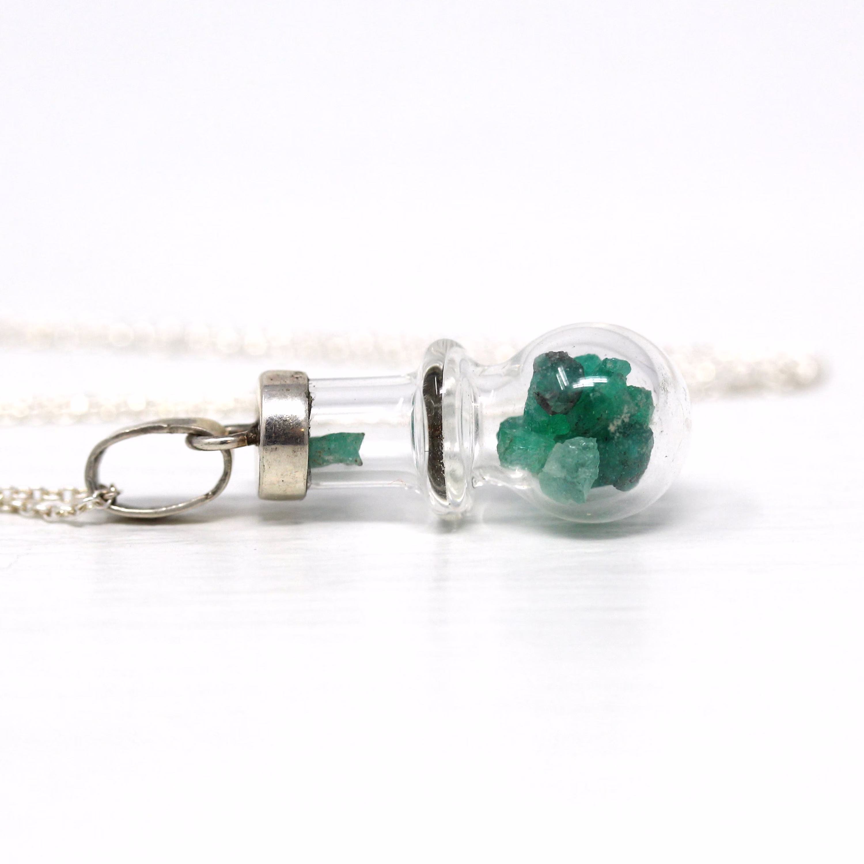 Sale - Vintage Emerald Pendant Retro Sterling Silver Genuine Rough Green Gemstones Necklace 1970S Shaker May Birthstone Jewelry