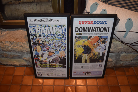 Free Shipping 2014 2 Set Seattle Seahawks Super Bowl Xlvii Custom Framed Original Newspapers Champions
