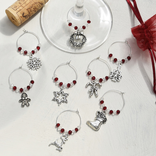8 Christmas Wine Charms in Red Or Green - Set Of Glass Markers