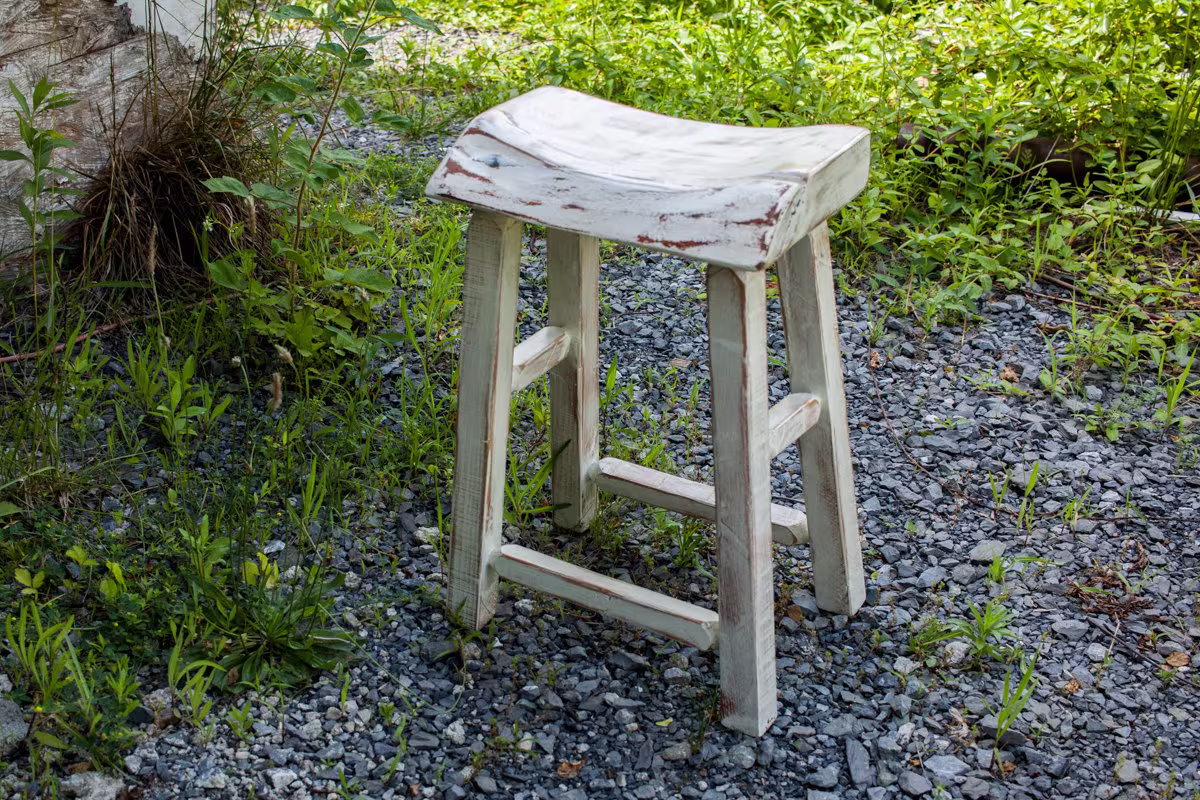 Live Edge Bar Stool, Farmhouse Backless Cottage Cabin Furniture, Wood Counter Height Sturdy Stool