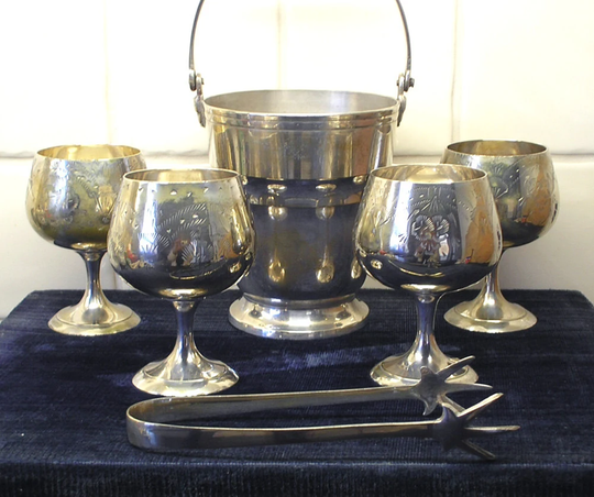 Vintage Silver Plated Brandy Goblets, Ice Bucket & Tongs Set. Blue Velvet Box. Kitchenalia. Christmas Decor. Bareware, Pub, Inn, Chalices