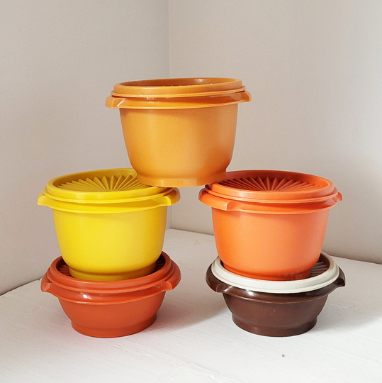 Tupperware Servalier Bowl