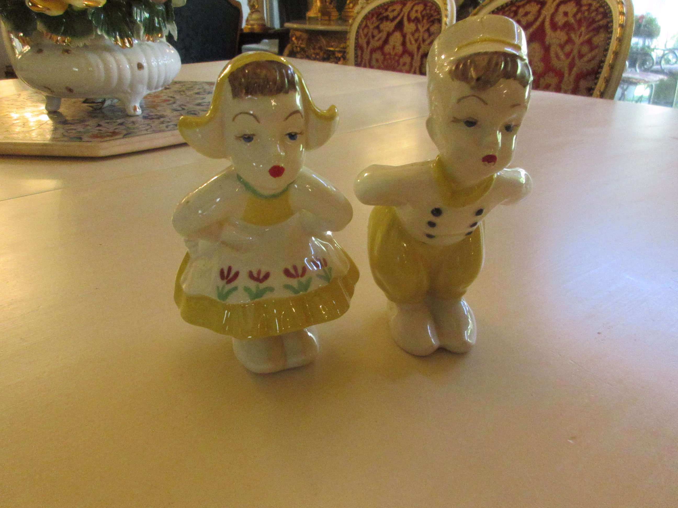 Dutch Girl & Boy Salt Pepper Shaker Set