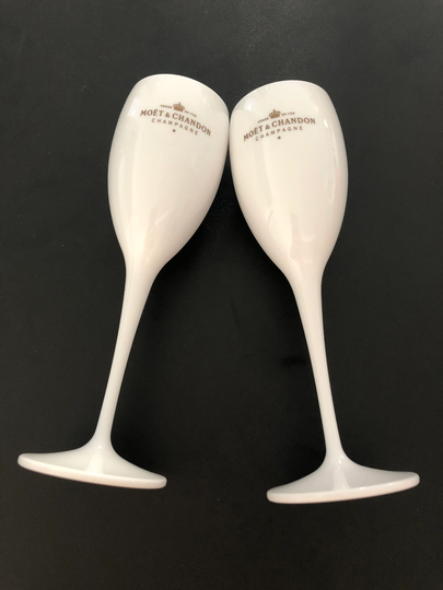 2 Moet & Chandon White Acrylic Champagne Short Flute Glasses
