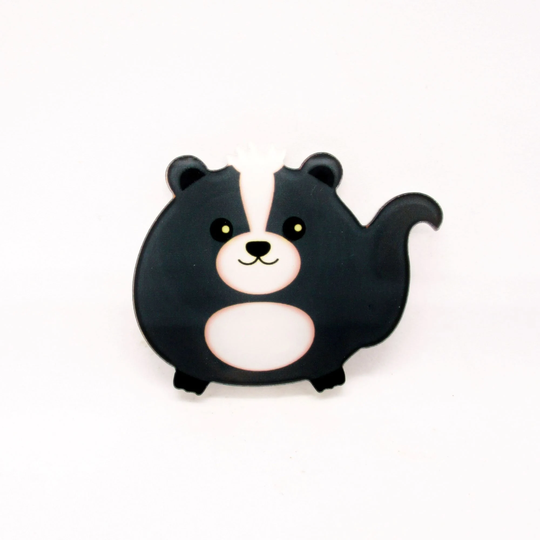 Skunk Acrylic Needle Minder For Cross Stitch