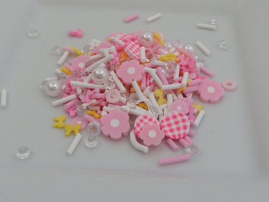 Pretty in Pink - Polymer Clay Slices, Fimo Sprinkles 1/2 Tbss