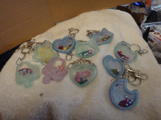 Shaker Party Favors 10 Pk That Are Key Chains/Backpack Clips