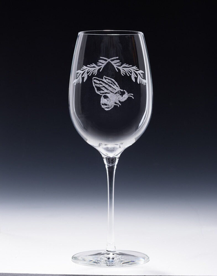 Laser Engraved Bee & Wreath Wine Glass | Nature Decor Laser Gift