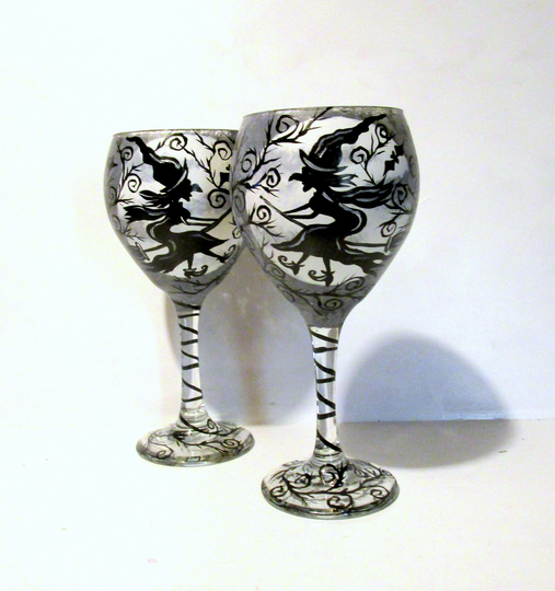 Witches & Broomsticks, Moon Bats Hand Painted Glasses Set Of 2 - 20 Oz. Wine Thorn Trees Halloween Glassware