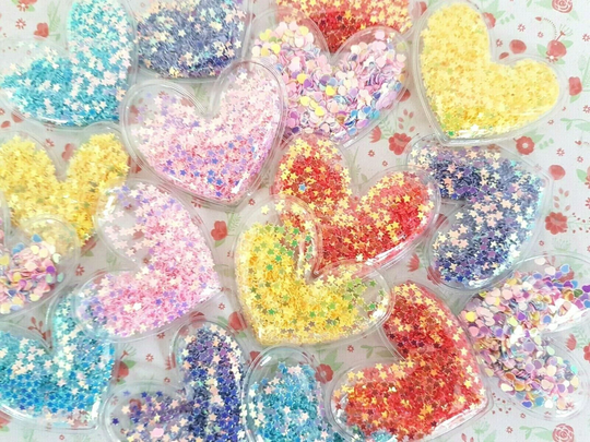 3/6 Assorted Large Transparent Heart Shaker Filled With Mini Confetti Sequin Applique Embellishments Craft Hair Bow Card Topper