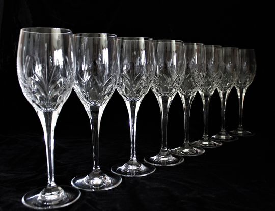 8 Vintage Cut & Etched Elegant Crystal Stemware Wine Cocktail Glasses