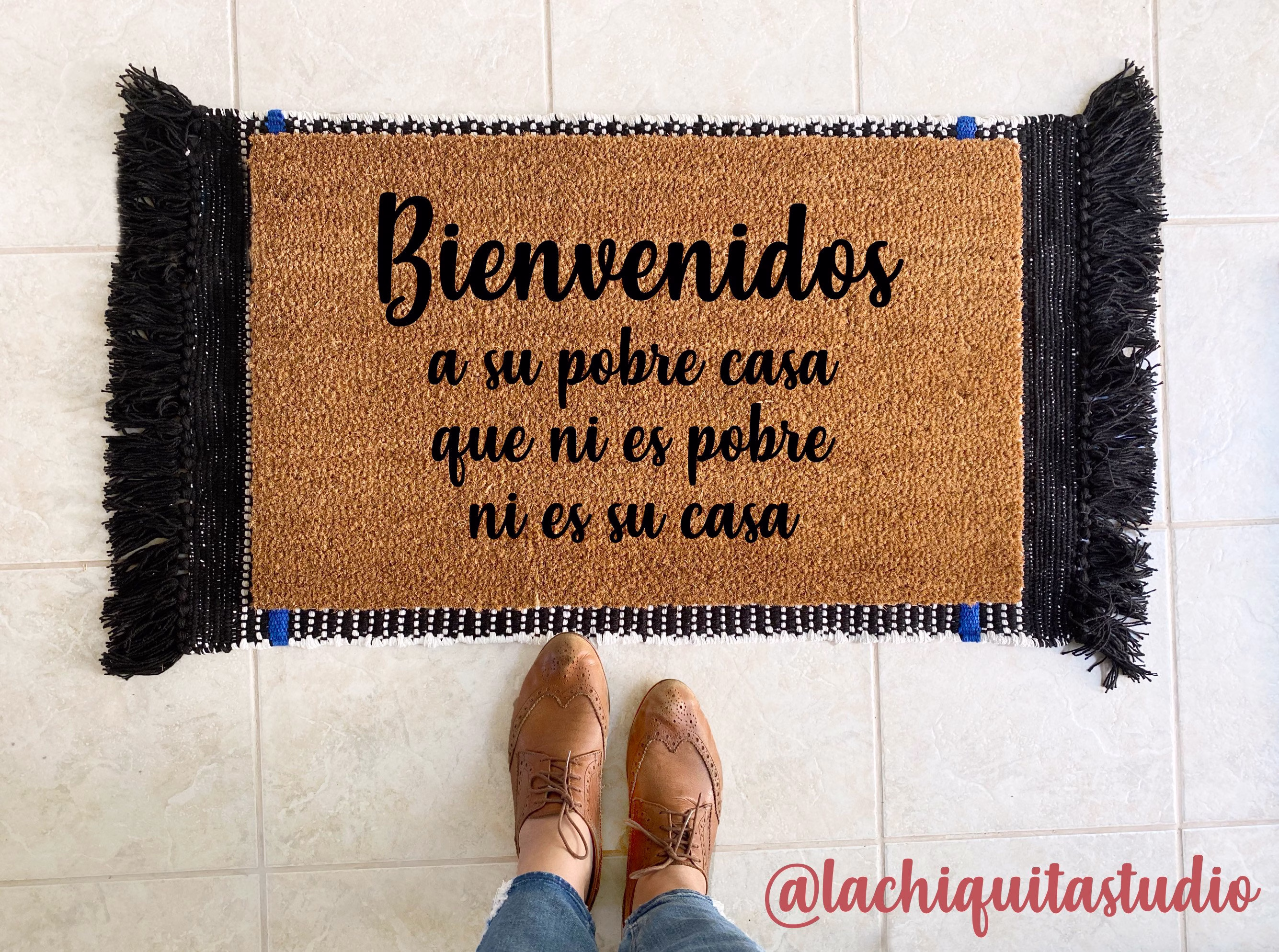 Bienvenidos A Su Pobre Casa Doormat | Funny in Spanish Español Latin