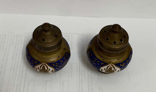 A Pair Of Vintage Chinese Brass Blue & White Enamel Cloisonne Shaker Set
