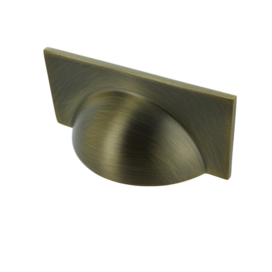 Monmouth Square Cup Handle