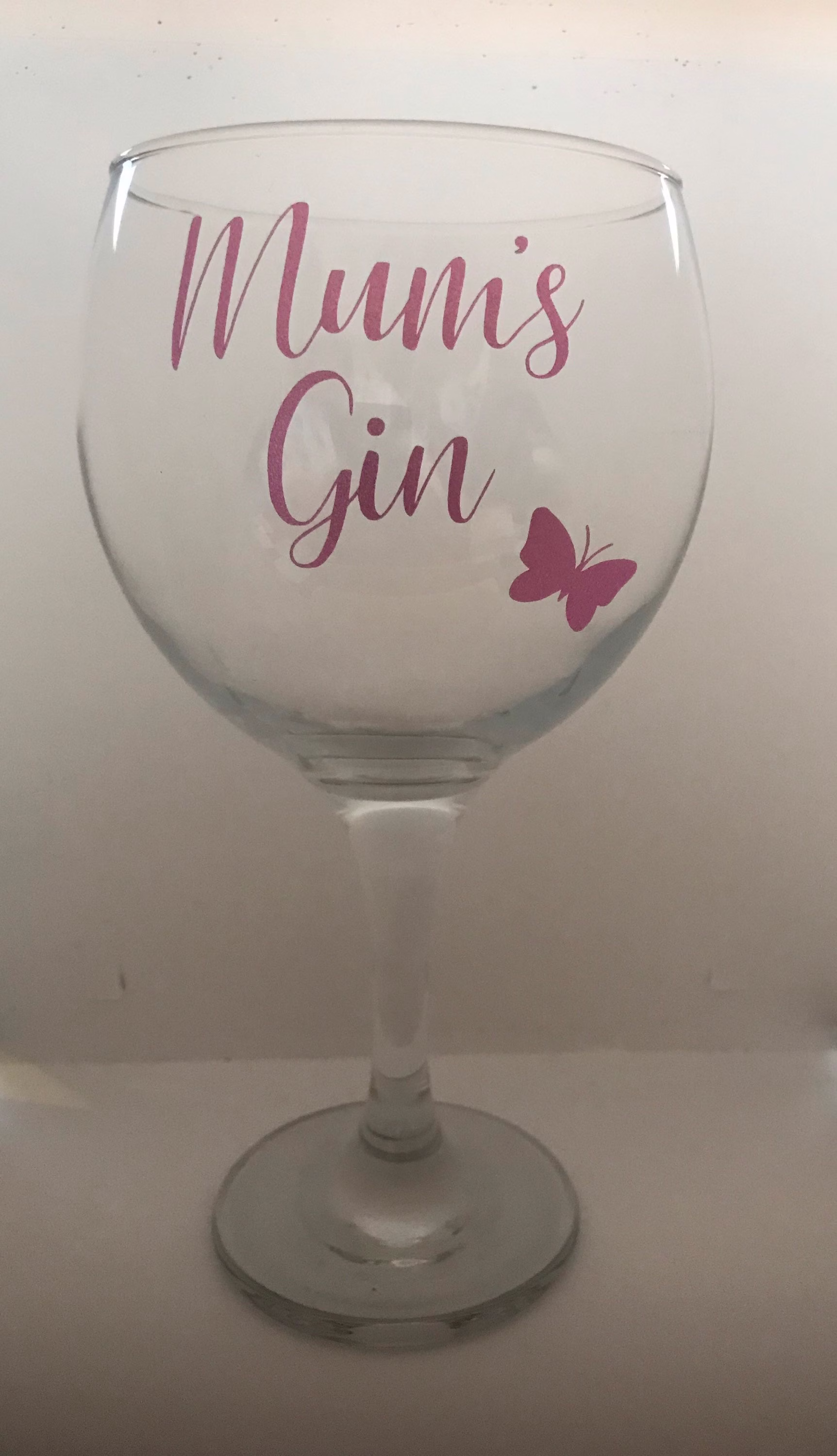 Personalised Gin Glass Pink Glittery Vinyl Butterfly Grandma Nanna Mum Any Name Gift/Present Mothers Day