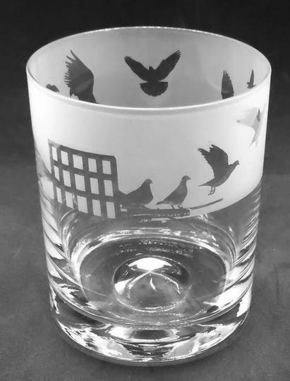 30Cl Glass Whisky Tumbler With Racing Pigeon Frieze Design