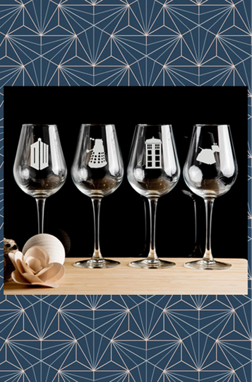 Set Of 4 Doctor Who Engraved Wine Glasses. Beautiful Etched Personalised With Any Name. Design Will Not Wear Off Like Vinyl.17