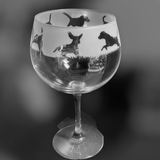 70Cl Glass Gin Balloon With Beagle Design
