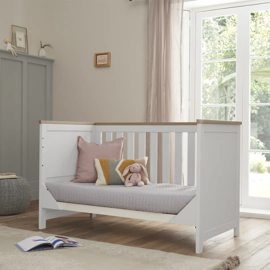 Verona 2 Piece Nursery Furniture Set by Tutti Bambini