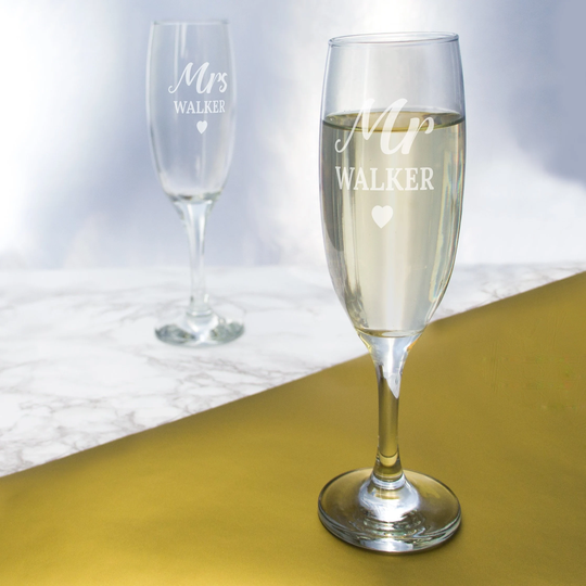 Wedding Champagne Flutes, Personalised Mr & Mrs Glasses, Toasting Glasses Prosecco Glass, Couples Glass Engraved, Etched