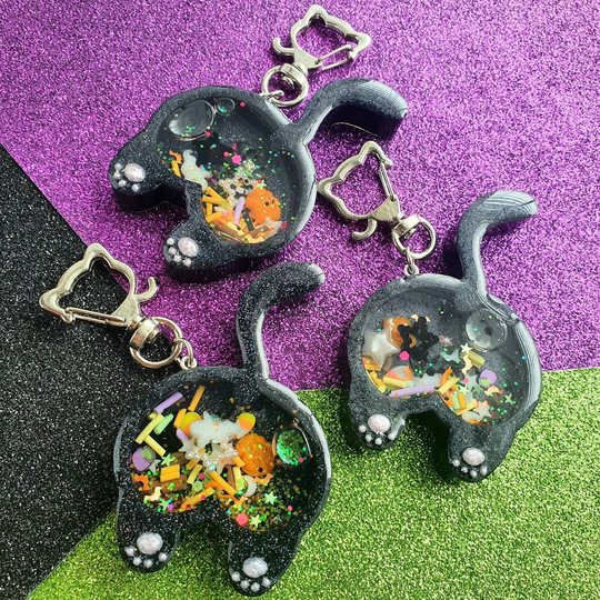 Black Cat Butt | Halloween Shaker Bag Charm Keychain