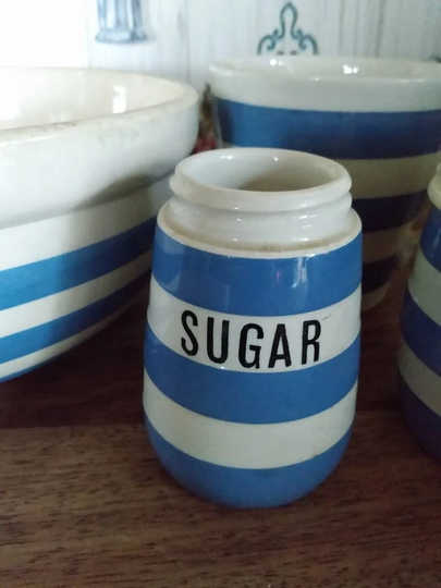A Lovely T G Green Cornish Ware Sugar Shaker Without Lid