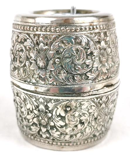 Scarce Vintage Shaker, Salt Floral Patterns, Chrome Top, 900 Grade Silver, Silver Mounted, Art Deco, Barrel Form, Table Feature