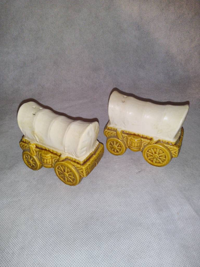 Vintage Covered Wagon Porcelain Salt & Pepper Shakers