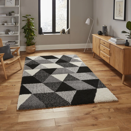 Machine Woven Black/White Rug