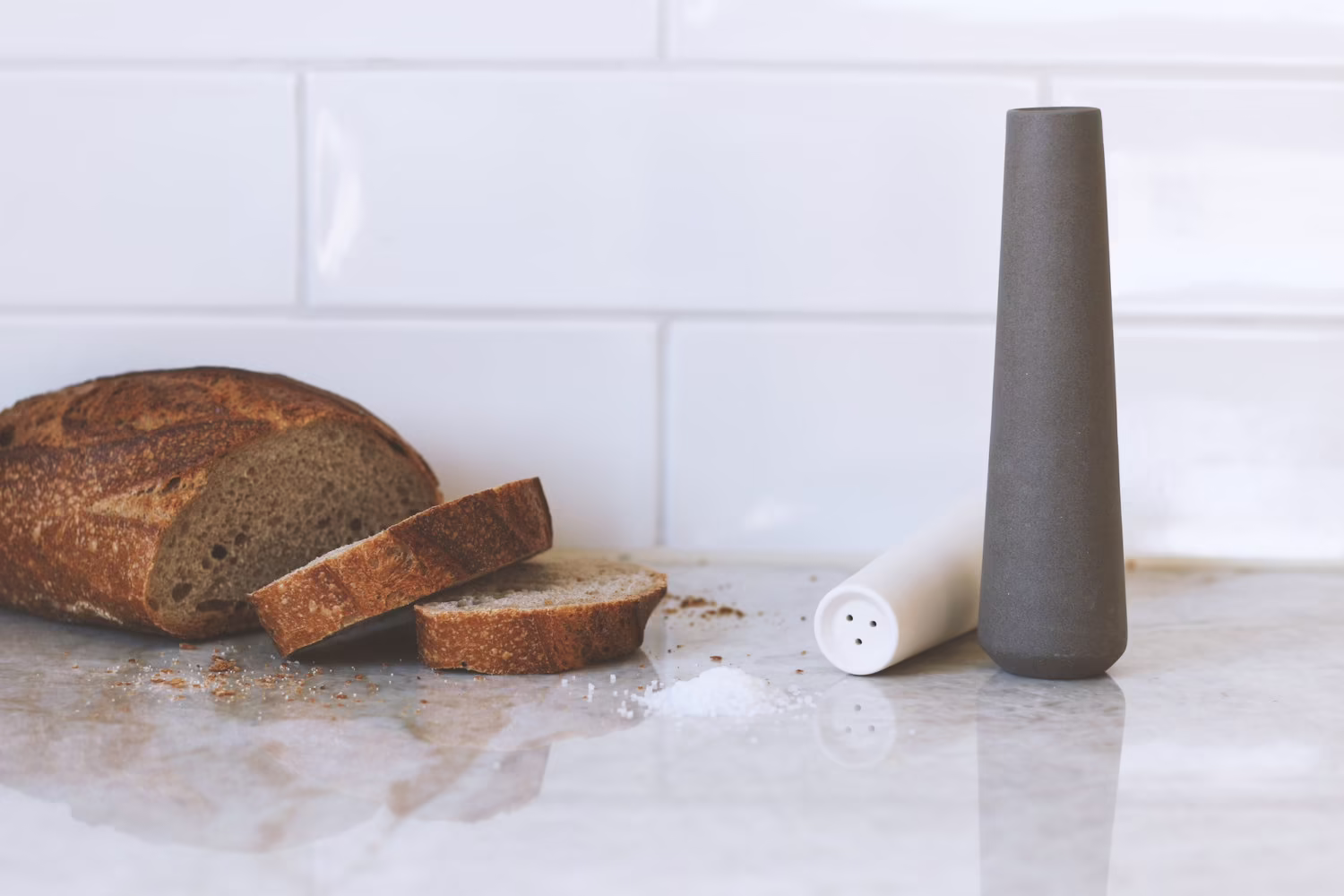 Salt & Pepper Shakers, Modern Minimalist, Basalt Rocks, White Ceramics, Kitchen Decor, Ceramic Ware, Homeware, Stoneware, Ceramics