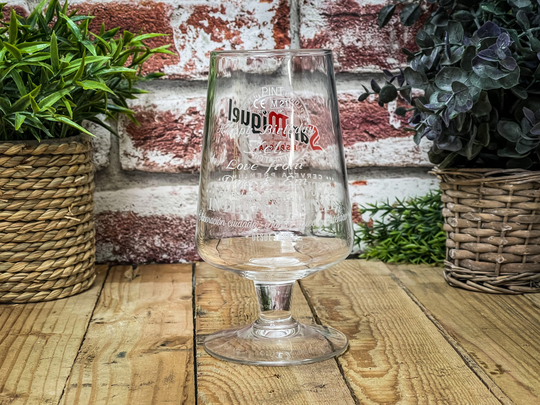 Engraved San Miguel Chalice Pint Glass. Two Design Available - Personalised With Your Message. Great For Dad Or A Lover