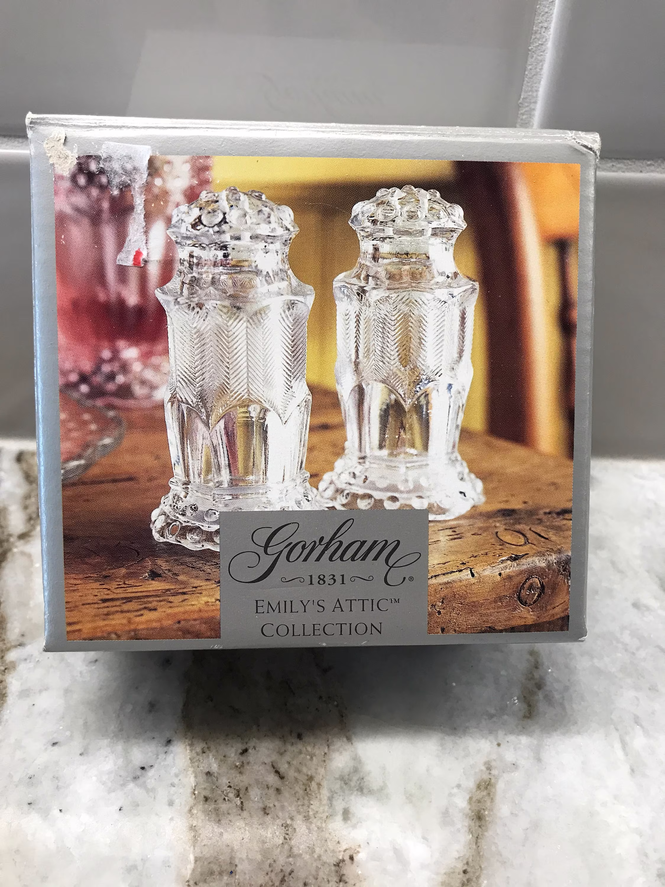 Gorham Emily's Attic Crystal Salt & Pepper Shaker