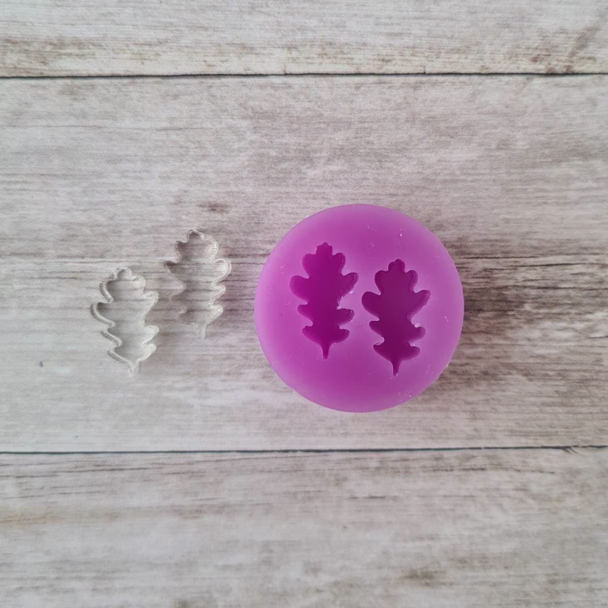 stud Earrings Mold - 15mm Oak Leaf Resin Mould, Autumn Mold, Flexible Silicone Polymer Clay Supplies, Supplies